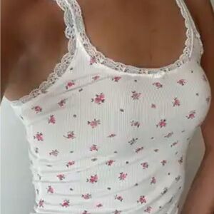 SKIMS Floral Lace Trim Tank Top and shorts. Top M bottom L